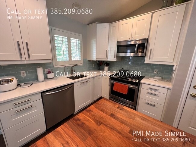 Foto del edificio - Beautiful home for families! Wood floors |...