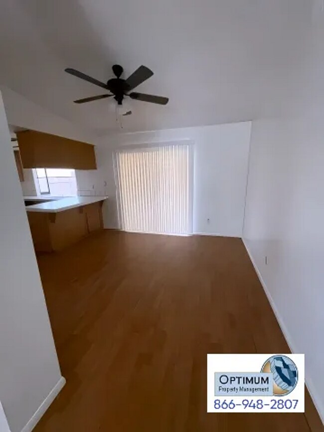 Foto del edificio - Spacious 4 Bedroom, 2 Bathroom Home in Central Victorville