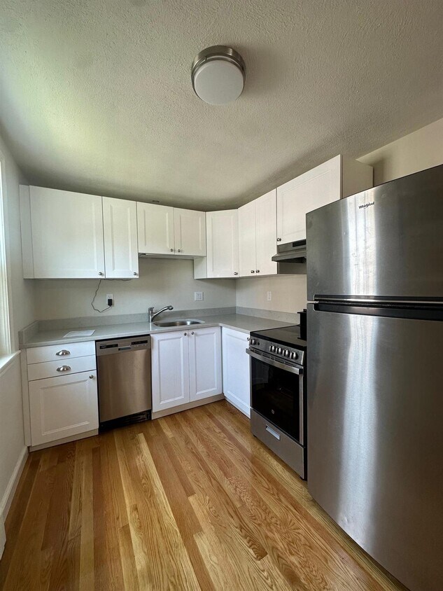 184 Broadway St, Wakefield, MA 01880 Townhome Rentals in Wakefield MA