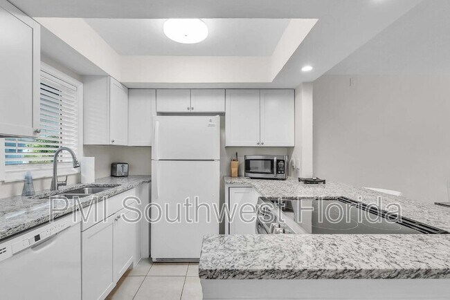 Foto del edificio - 1670 Laurel St