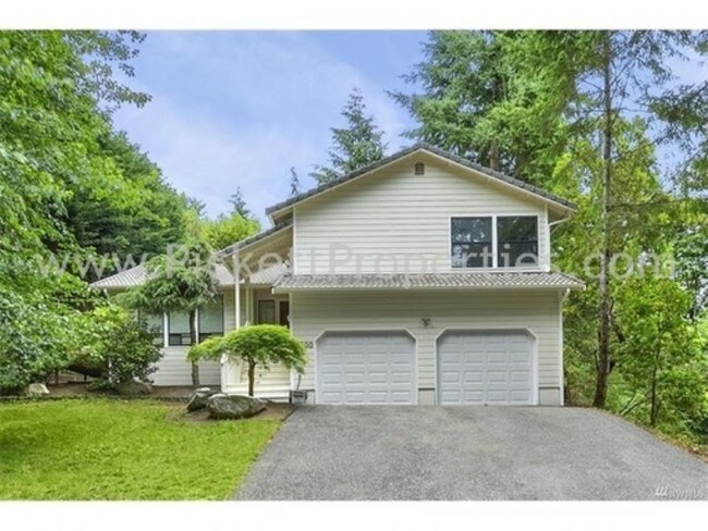Building Photo - 4000 NE Ellen Ln