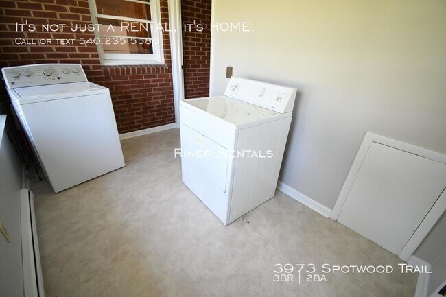 Building Photo - 3973 Spotswood Trail