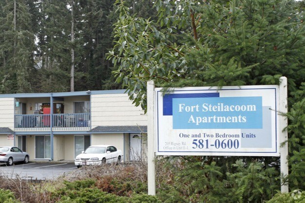 Building Photo - Fort Steilacoom Apartments