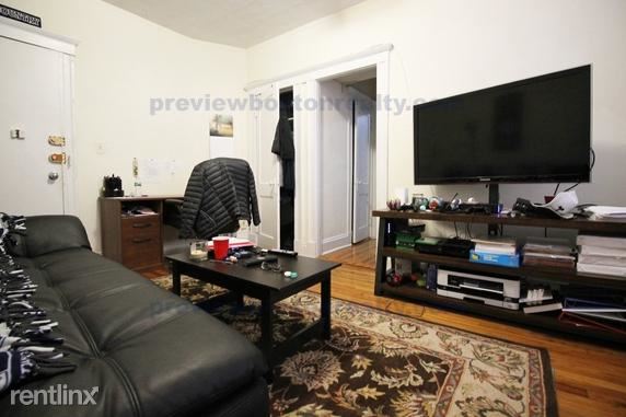 Foto del edificio - 120 Brainerd Rd