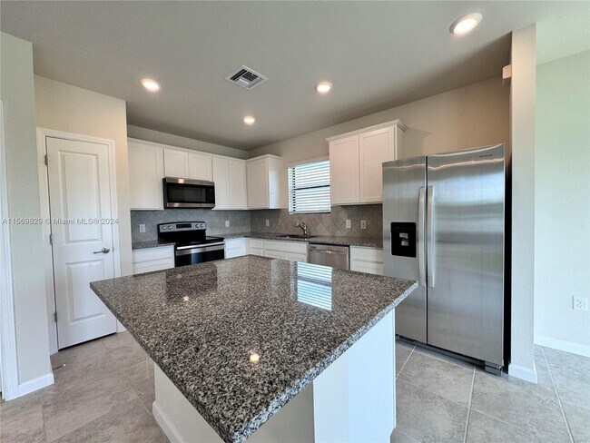 Building Photo - 10798 Marlberry Way
