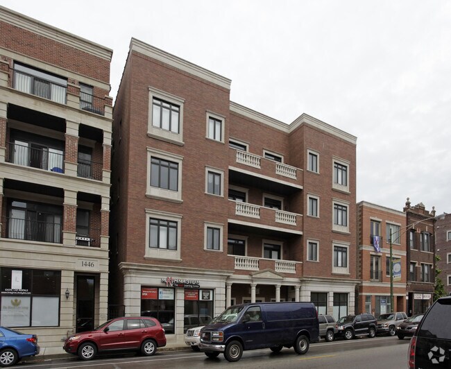 Building Photo - 1442 W Fullerton Ave