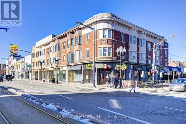 Building Photo - 1238 St Clair Ave W