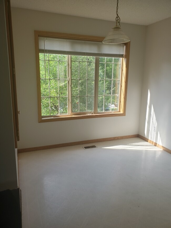 Foto del edificio - 1157 Atwood St S