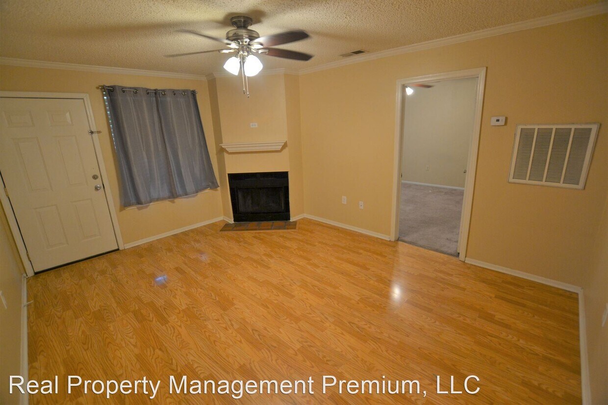 2 br, 2 bath House 921 W. Tony St 13D House for Rent in Gonzales