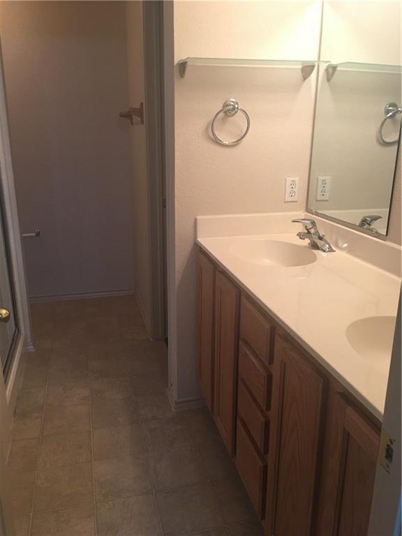 Foto del edificio - 14420 Lilley Brook Cove