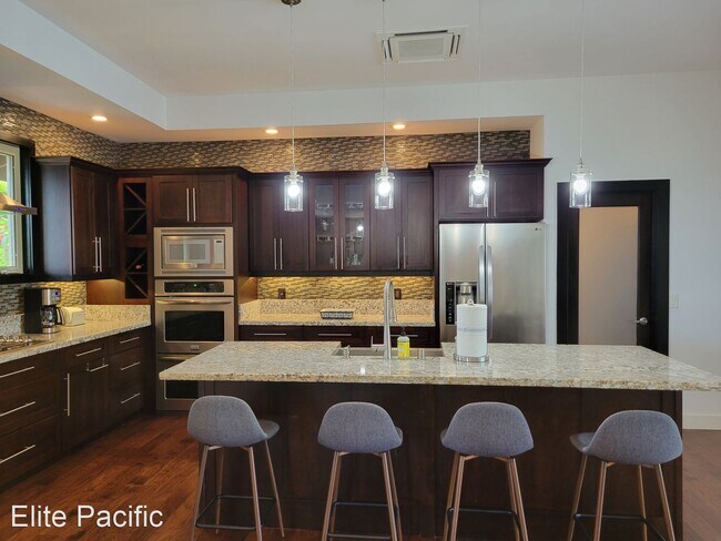 Foto del edificio - 5 br, 3.5 bath House - 75-306 Puia Rd