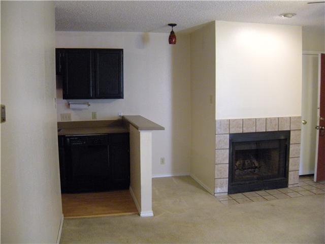 Foto del edificio - 3115 Helms St