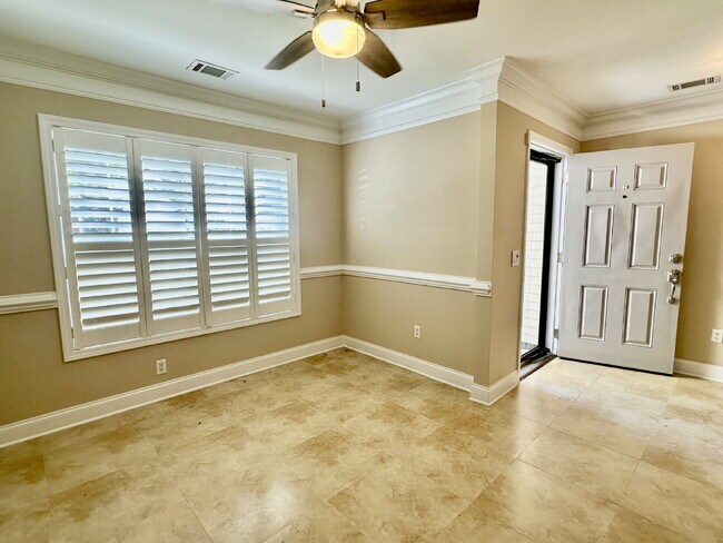 Foto del edificio - Charming Two Bedroom Home in Pinecrest!