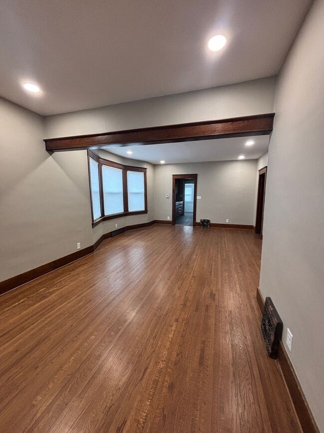 Foto del edificio - Freshly Remodeled 5 Bedroom Home for Rent