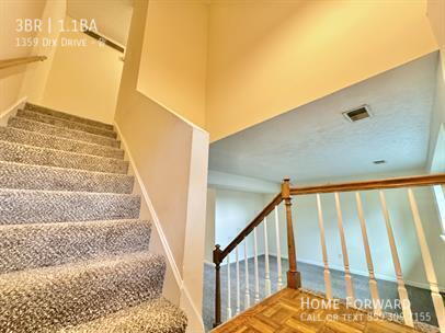 Building Photo - 1359 Dix Dr
