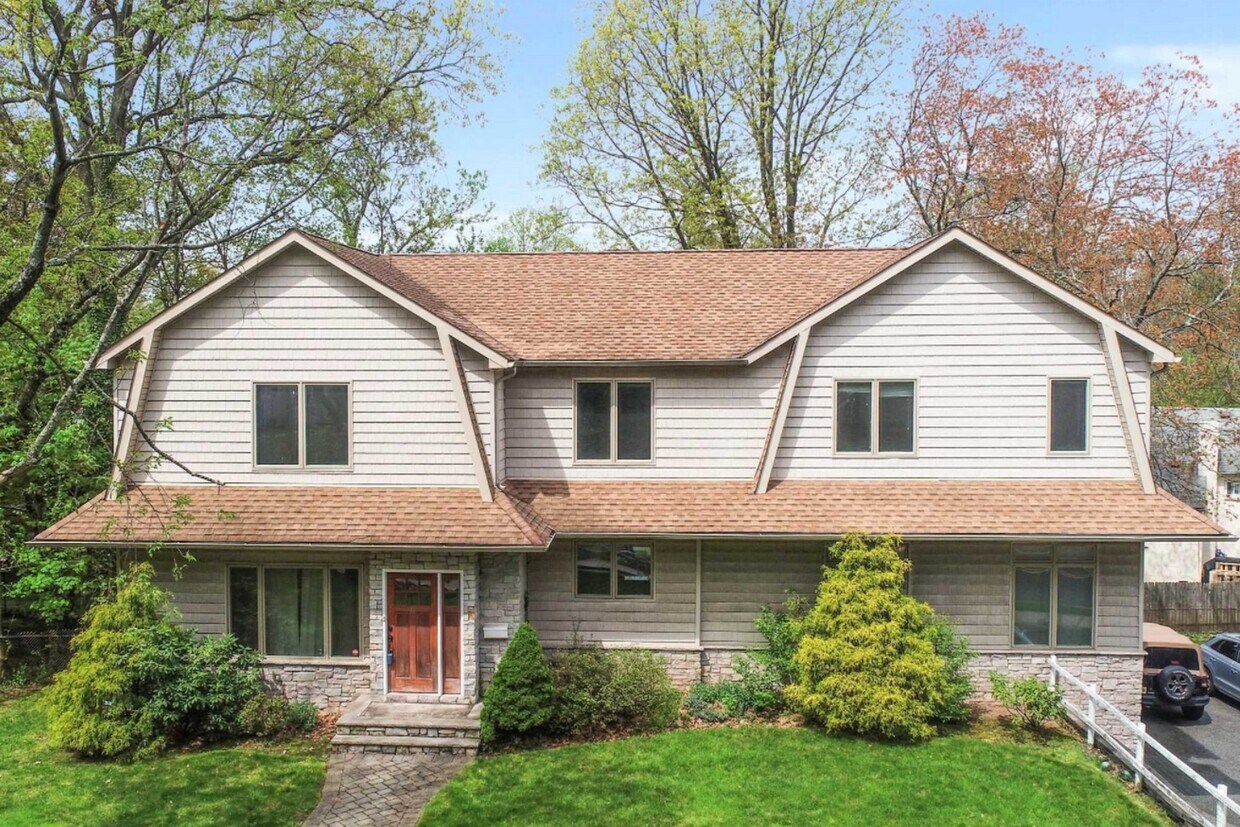 11 Huyler Ave, Tenafly, NJ 07670 House Rental in Tenafly, NJ