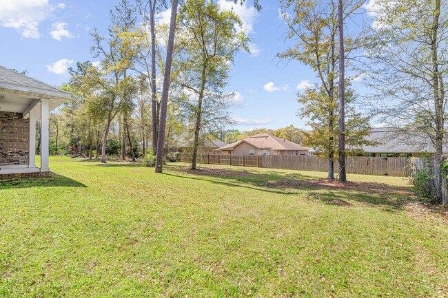 Foto del edificio - 6030 W Dogwood Dr