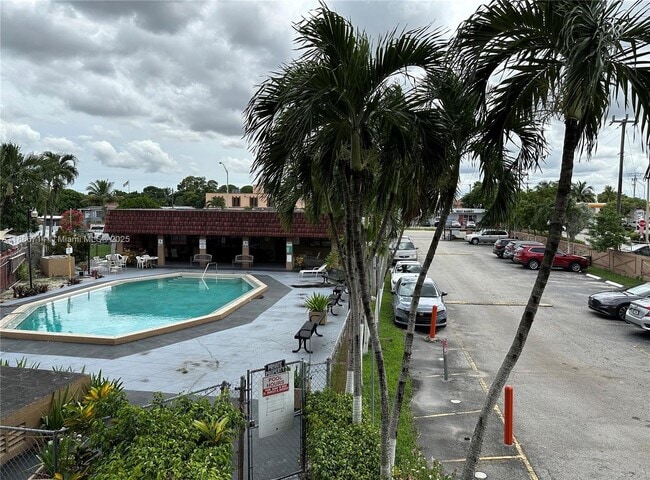 Foto del edificio - 6575 W 4th Ave