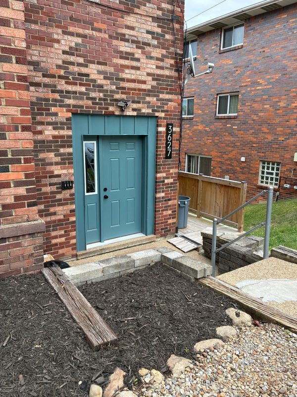 Building Photo - 3627 Cambria St