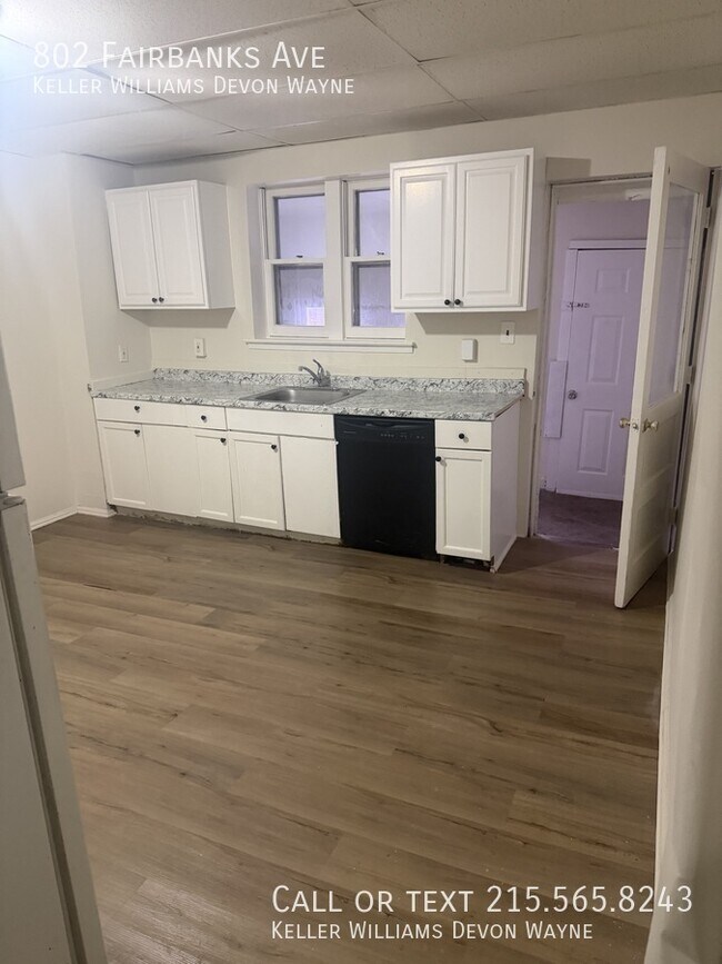 Foto del edificio - 802 Fairbanks Ave