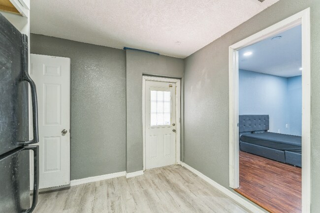 Foto del edificio - 465 Rio Grande Ln