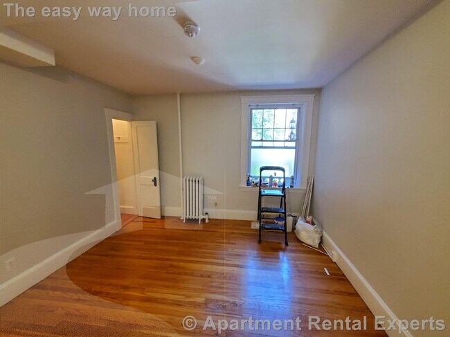Building Photo - 156-158 Summer St Unit #101