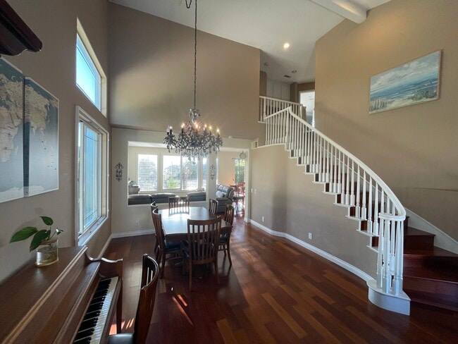 Building Photo - 6899 Evening Song Ct