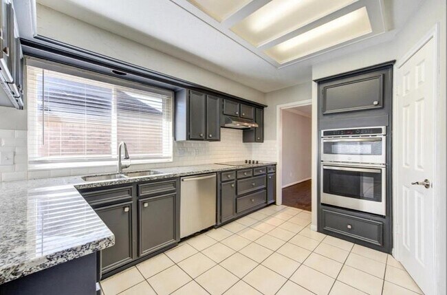 Foto del edificio - 3838 Fawn Creek Dr