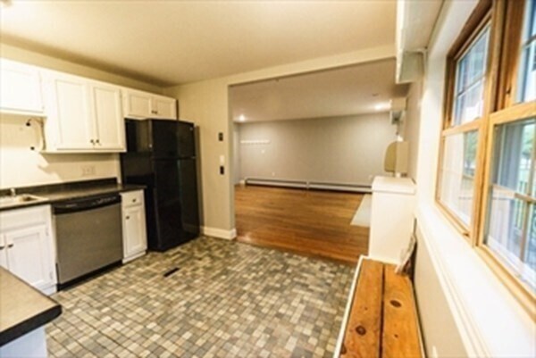Building Photo - 53 Fernview Ave