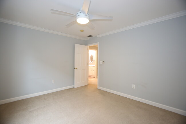 Bedroom 3 - 3820 Elbert Ave