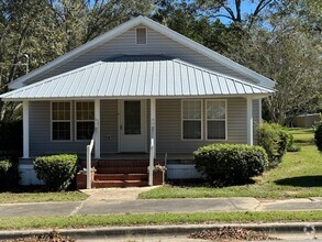 Building Photo - 8152 Nevils Groveland Rd