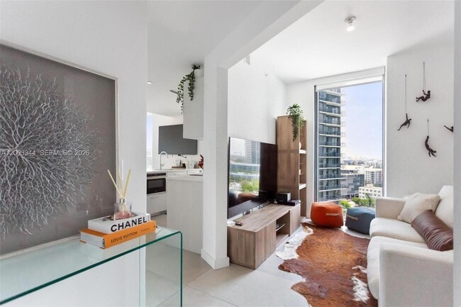 Foto del edificio - 501 NE 31st St