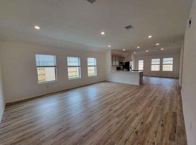Foto del edificio - 31719 Splitting Willow Ln