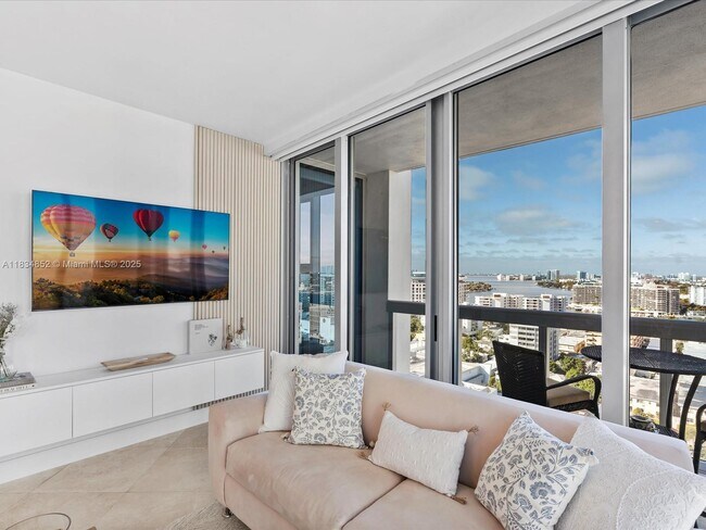 Building Photo - 6899 Collins Ave