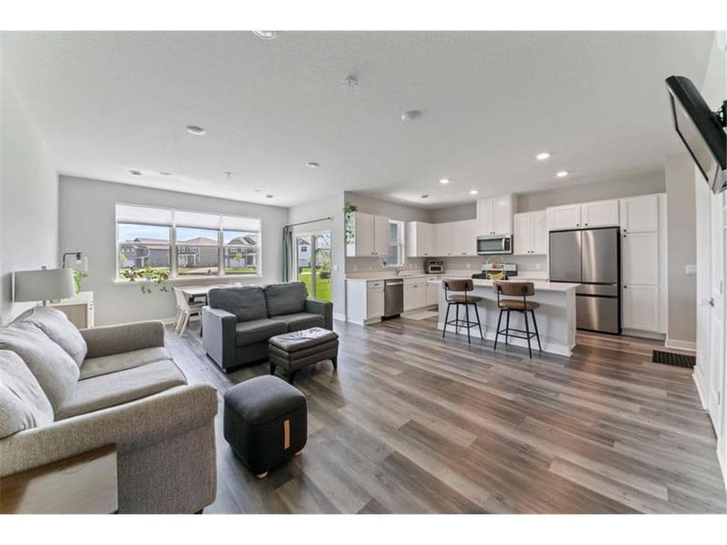 Primary Photo - 17090 Dysart Pl