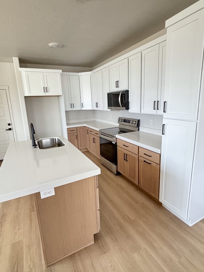 Building Photo - 6152 S 4640 W
