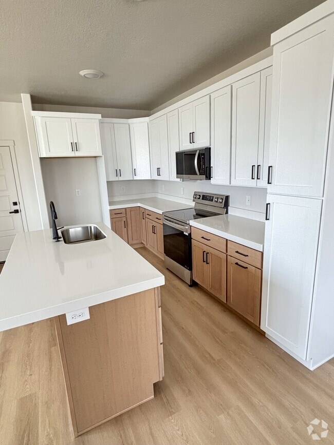 Building Photo - 6152 S 4640 W
