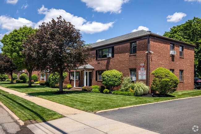 Building Photo - Hillside Apartments