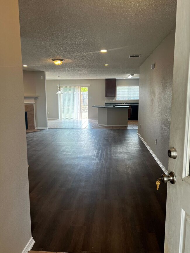 Foto del edificio - 1601 Hedgewood Trail