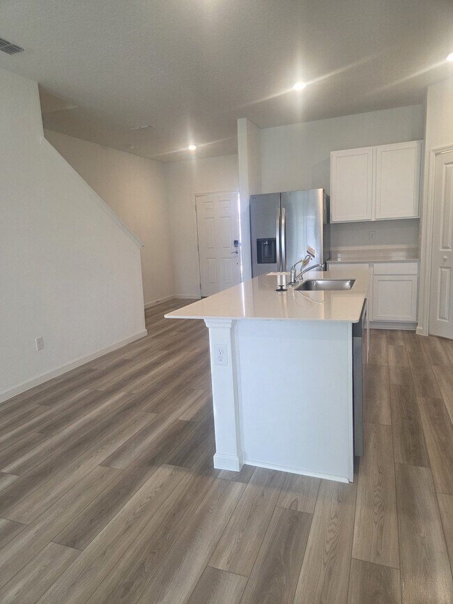 Foto del edificio - 1673 Garden Grove Ct