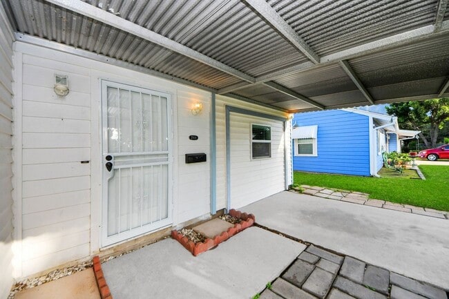 Building Photo - 2919 Elser St