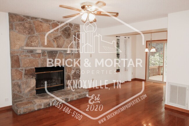 Foto del edificio - 912 Wildwood Garden Dr