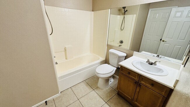 Foto del edificio - 9321 Dorrell Ln