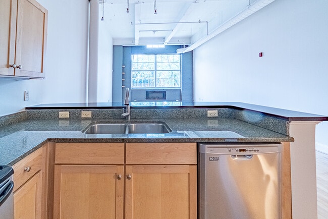 Foto del edificio - 306 N 26th St