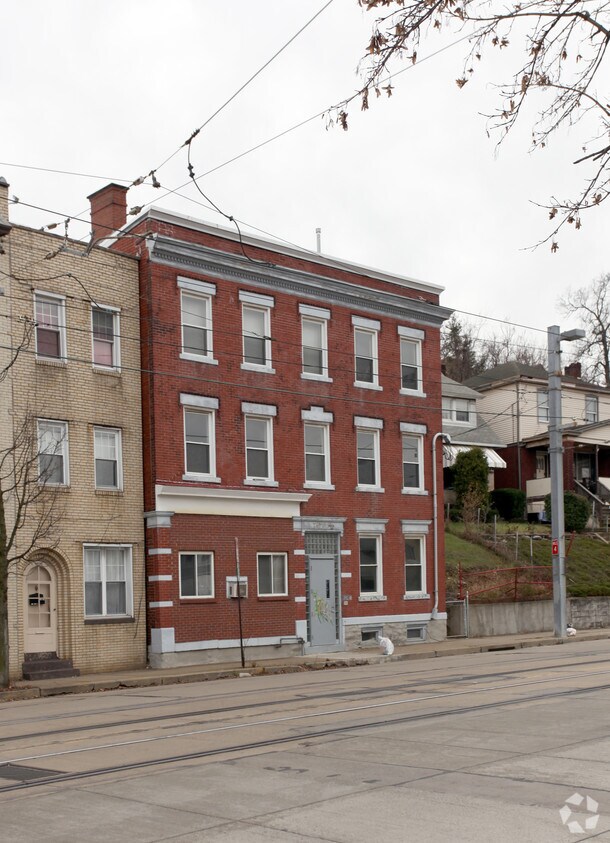 Foto del edificio - 1701 Broadway Ave