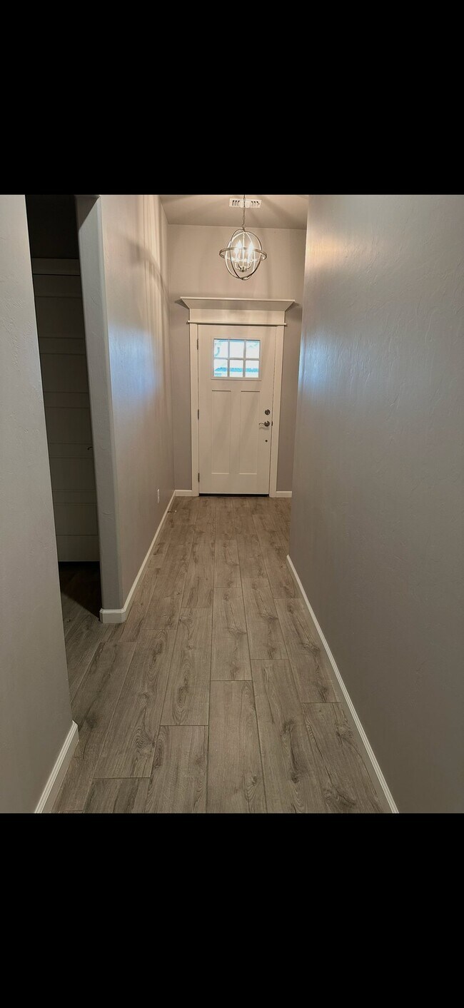 Foto del edificio - 3316 NW 159th St