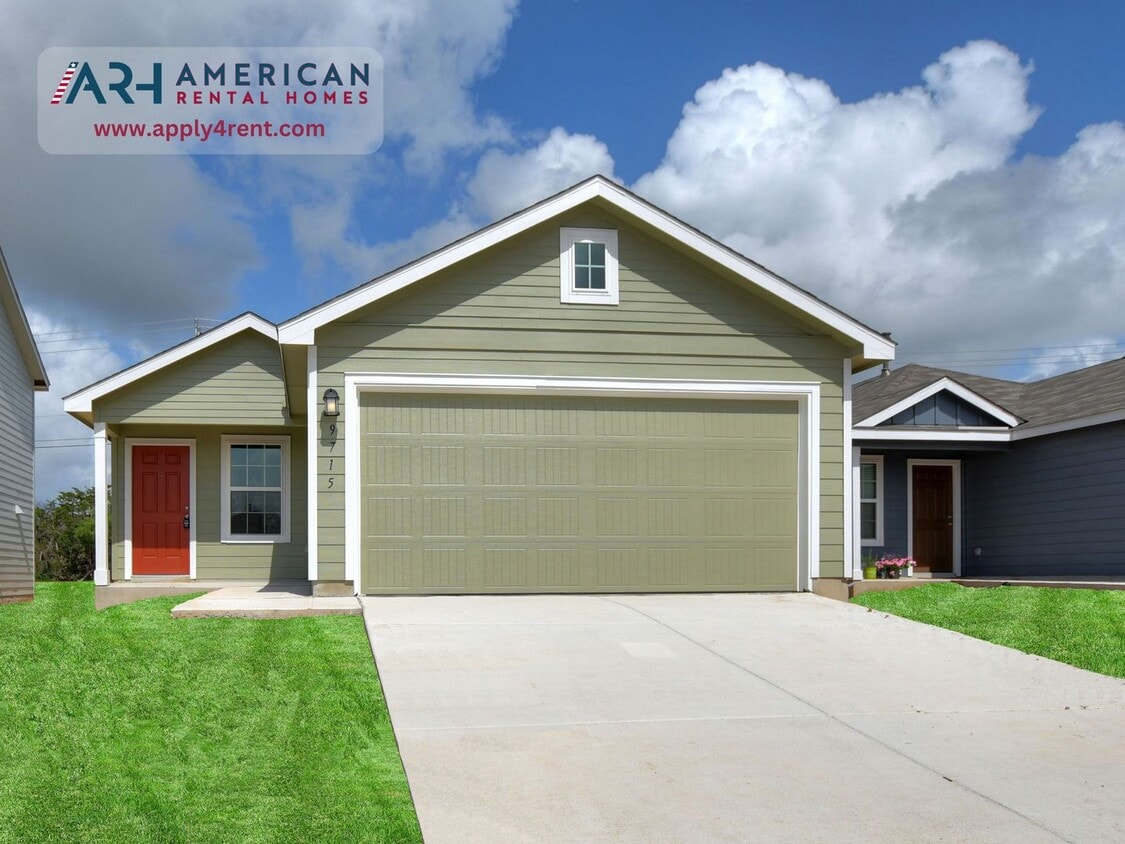 Primary Photo - BEAUTIFUL 4BR/2BA - 1627 SF - WATERWHEEL!