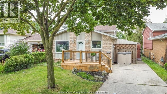 Building Photo - 9404 Tamarack St