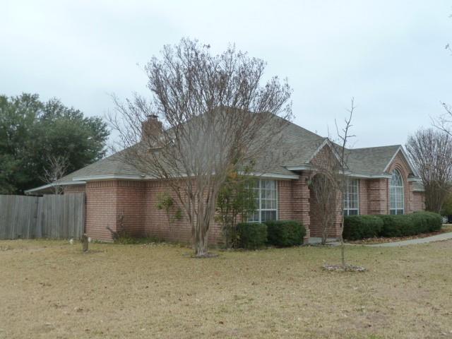 Building Photo - 104 Raven Bend