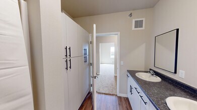 Bathroom - Marion Crossing Apartments
